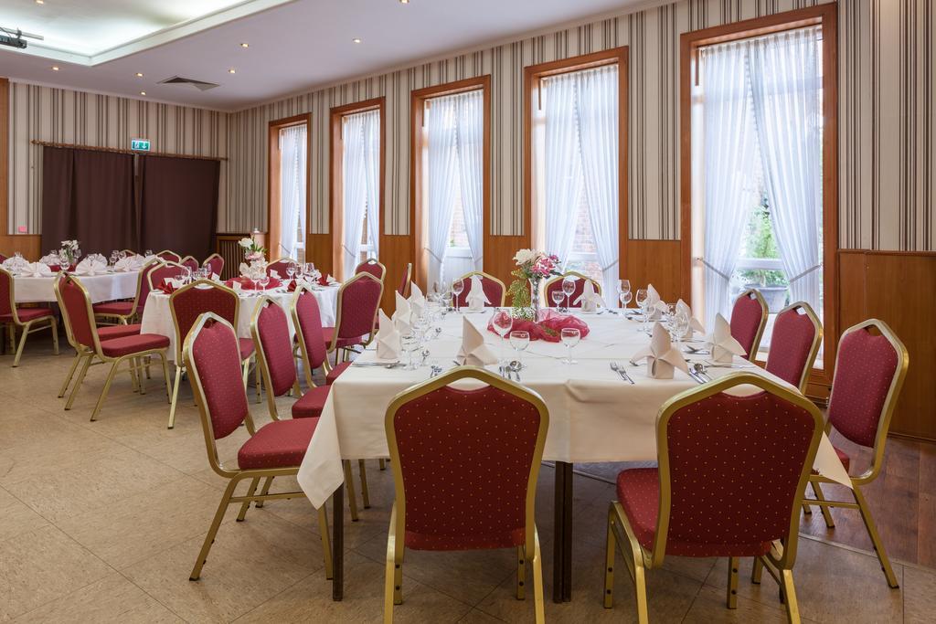 Landhotel Zur Linde Verden an der Aller Bagian luar foto