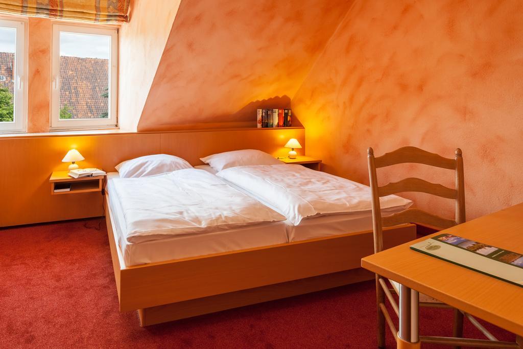 Landhotel Zur Linde Verden an der Aller Bagian luar foto